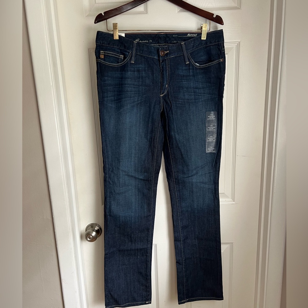 EDDIE BAUER MODERN WOMAN’S JEANS